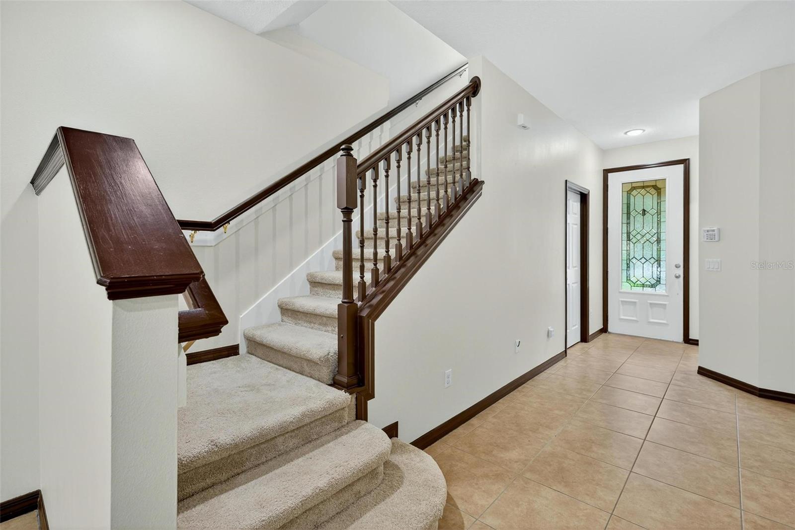 CLAYTON CROSSING TWNHMS SECOND AMD - Residential Lease