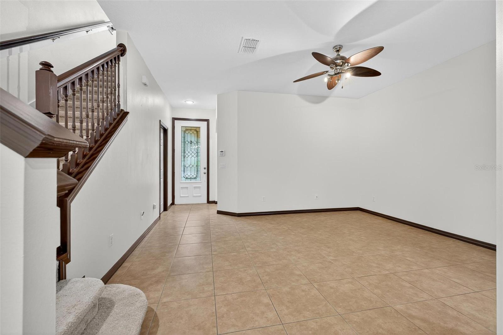 CLAYTON CROSSING TWNHMS SECOND AMD - Residential Lease