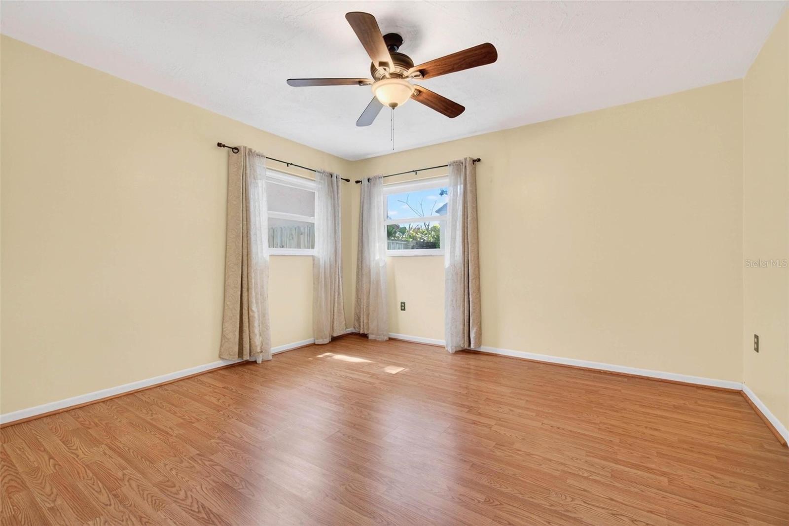 CURLEW GROVES UNIT TWO - Residential