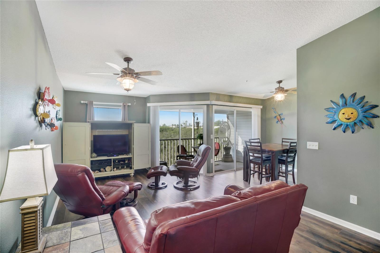 SANDY POINTE II - Residential