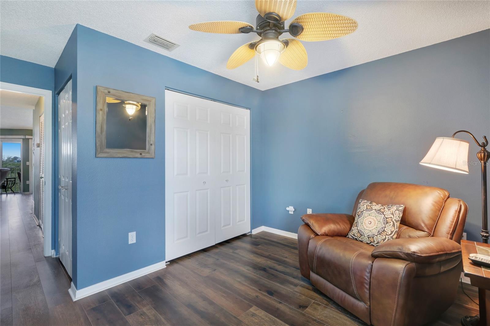 SANDY POINTE II - Residential