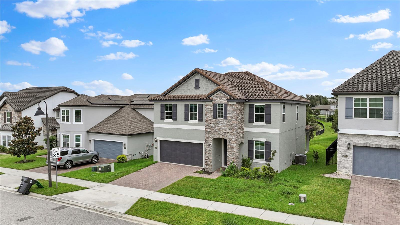 2561 SKY STONE COURT
