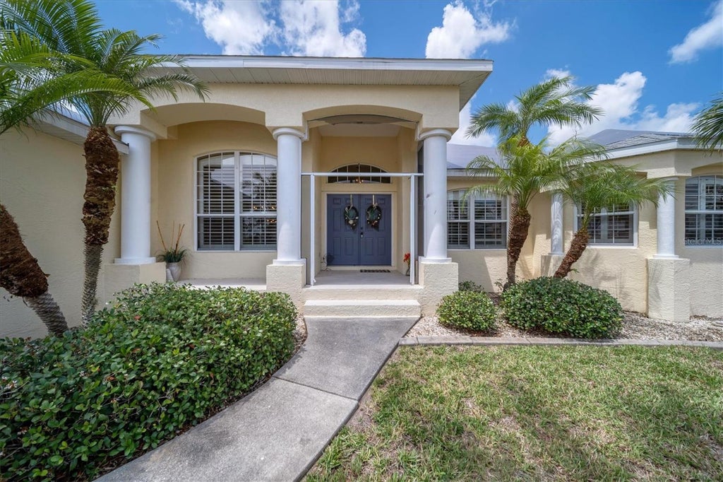 Photo of 36 Pine Valley Court, Rotonda West, FL 33947 (MLS # D6148446)