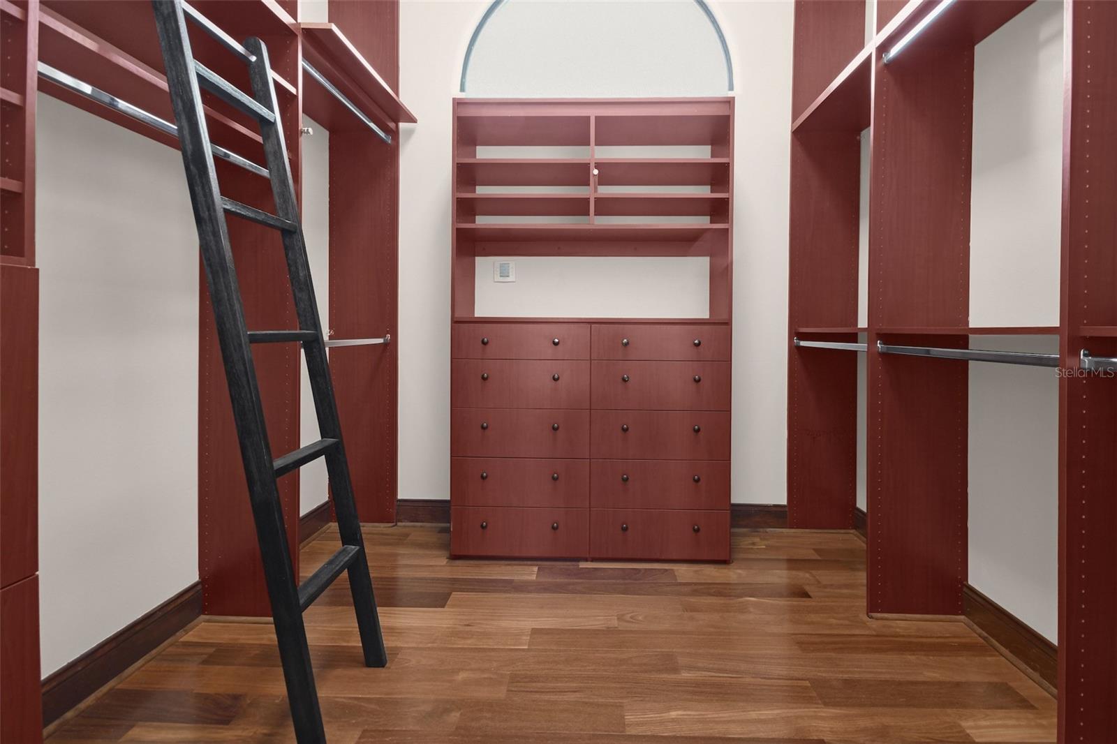 ALAQUA LAKES PH 1 - Residential