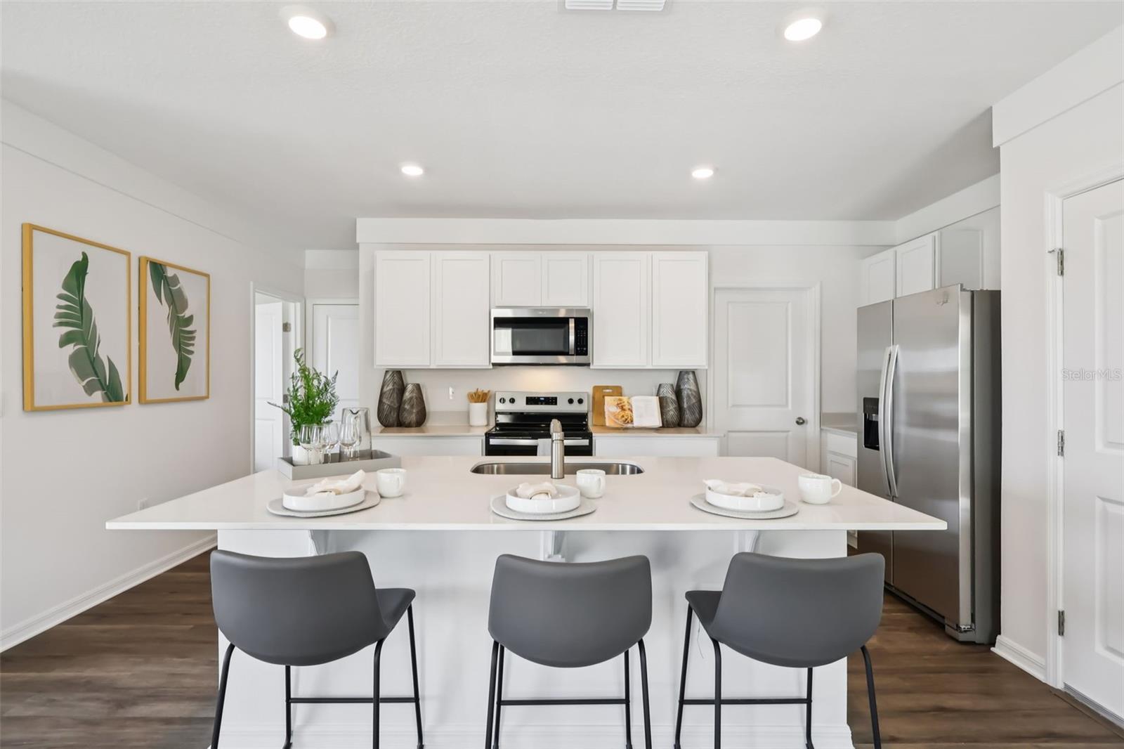 AVALON PARK TAVARES - Residential