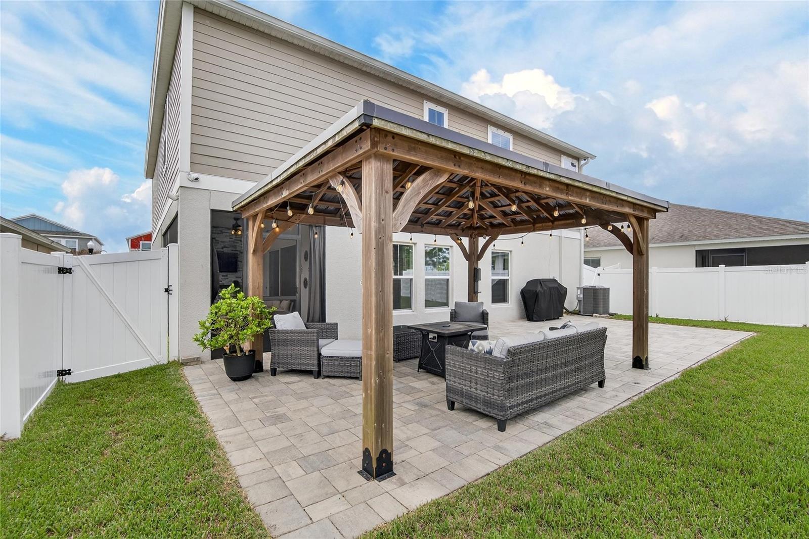 TRIPLE CRK PH 4 - Residential