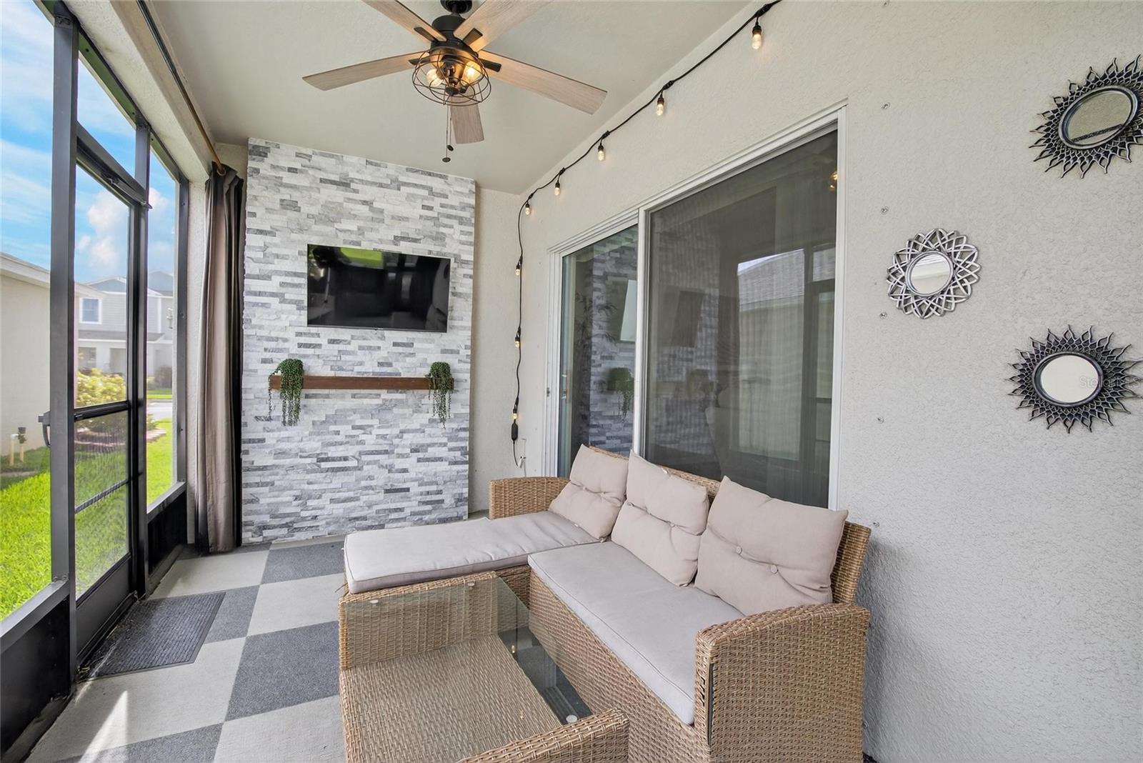 TRIPLE CRK PH 4 - Residential