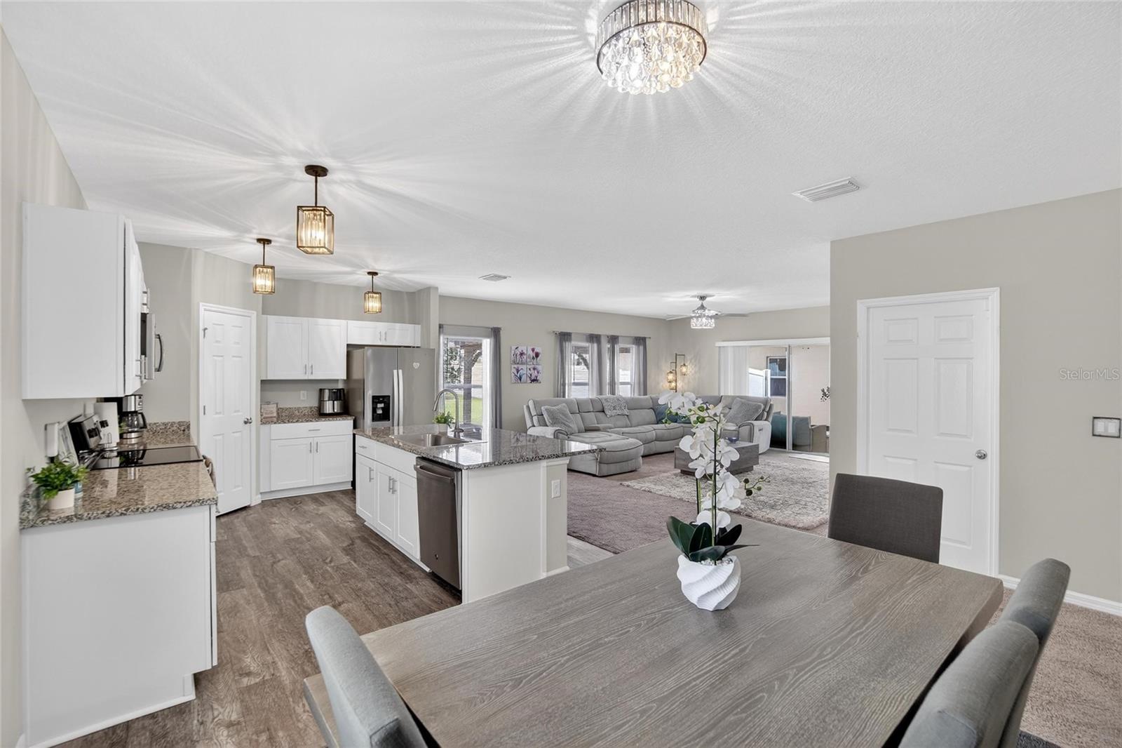 TRIPLE CRK PH 4 - Residential