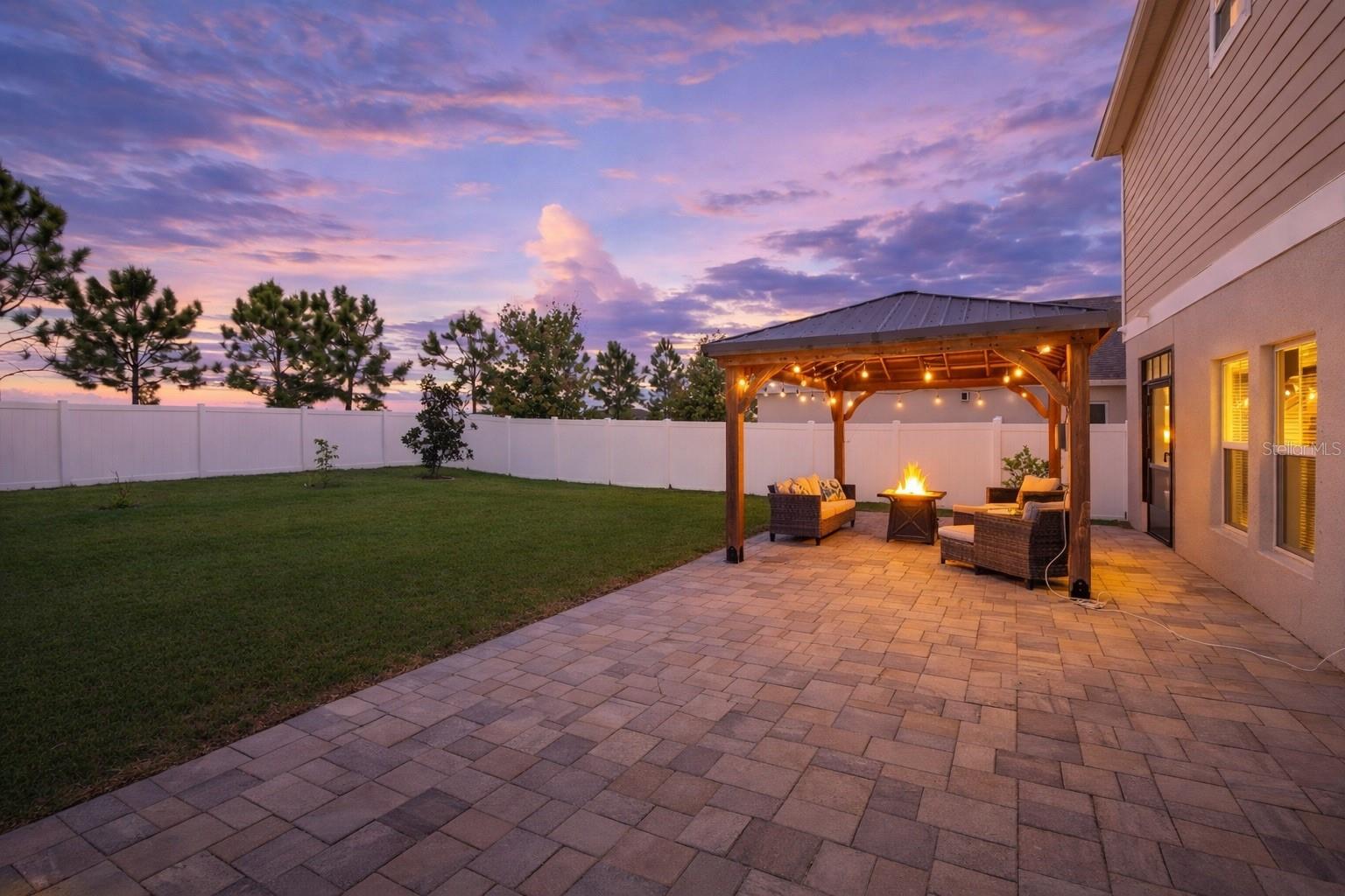 TRIPLE CRK PH 4 - Residential