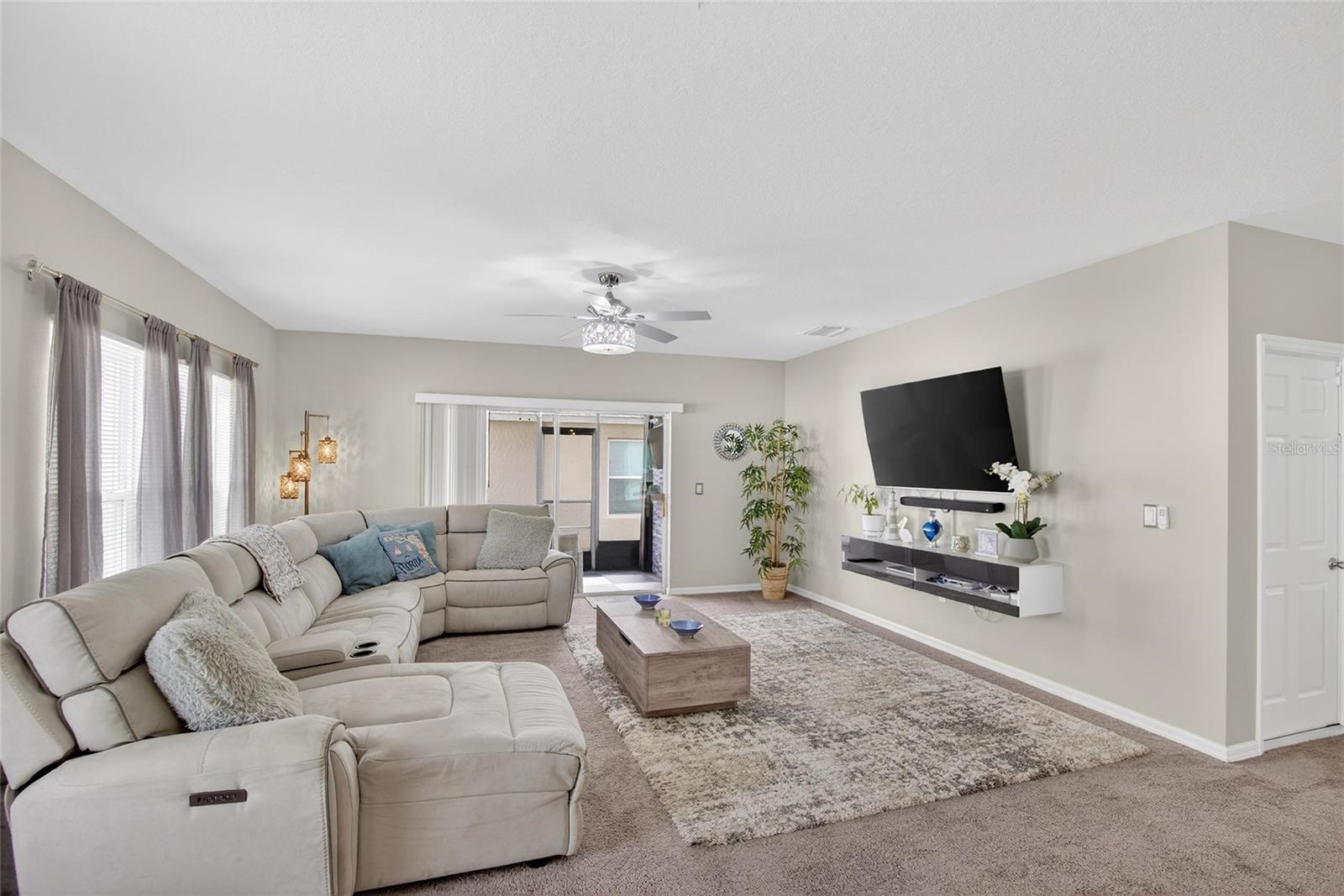 TRIPLE CRK PH 4 - Residential