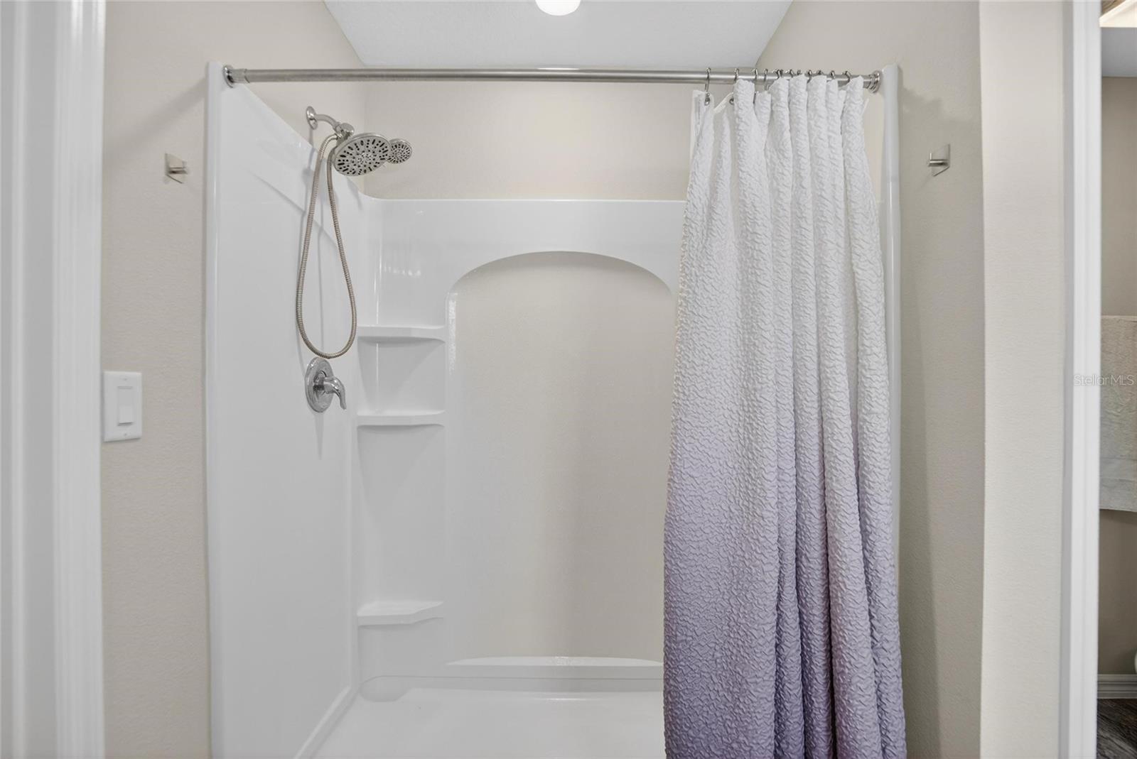 TRIPLE CRK PH 4 - Residential