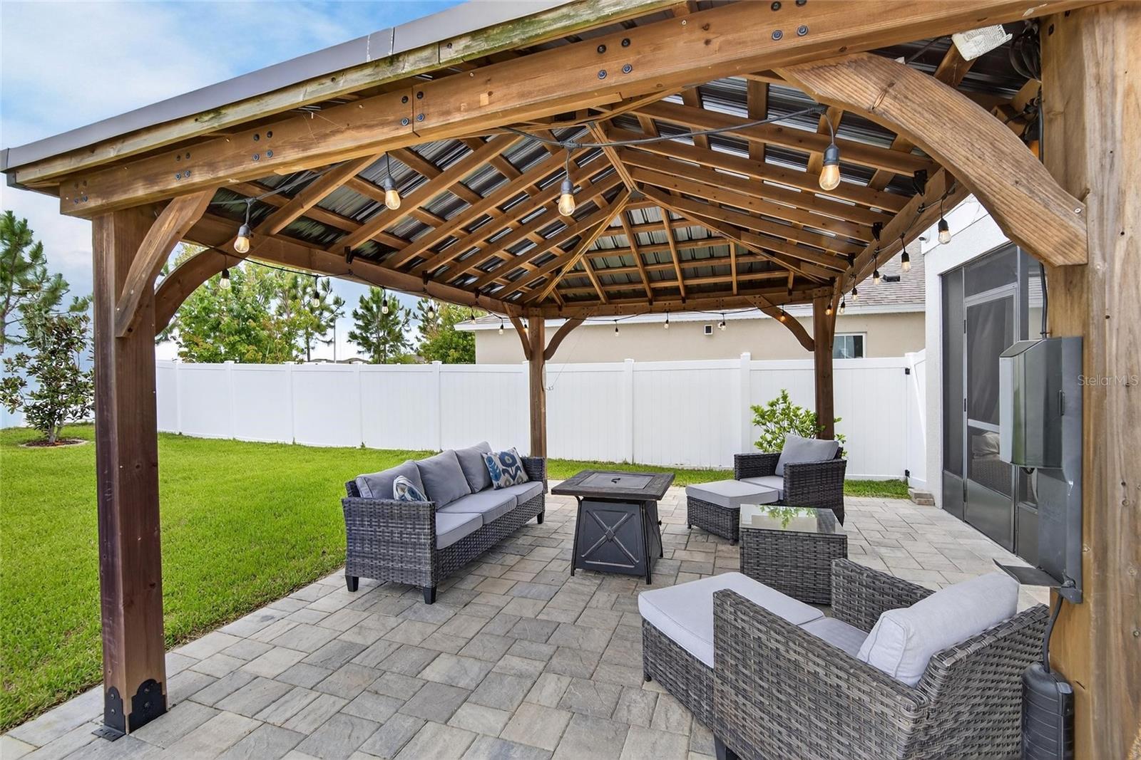 TRIPLE CRK PH 4 - Residential