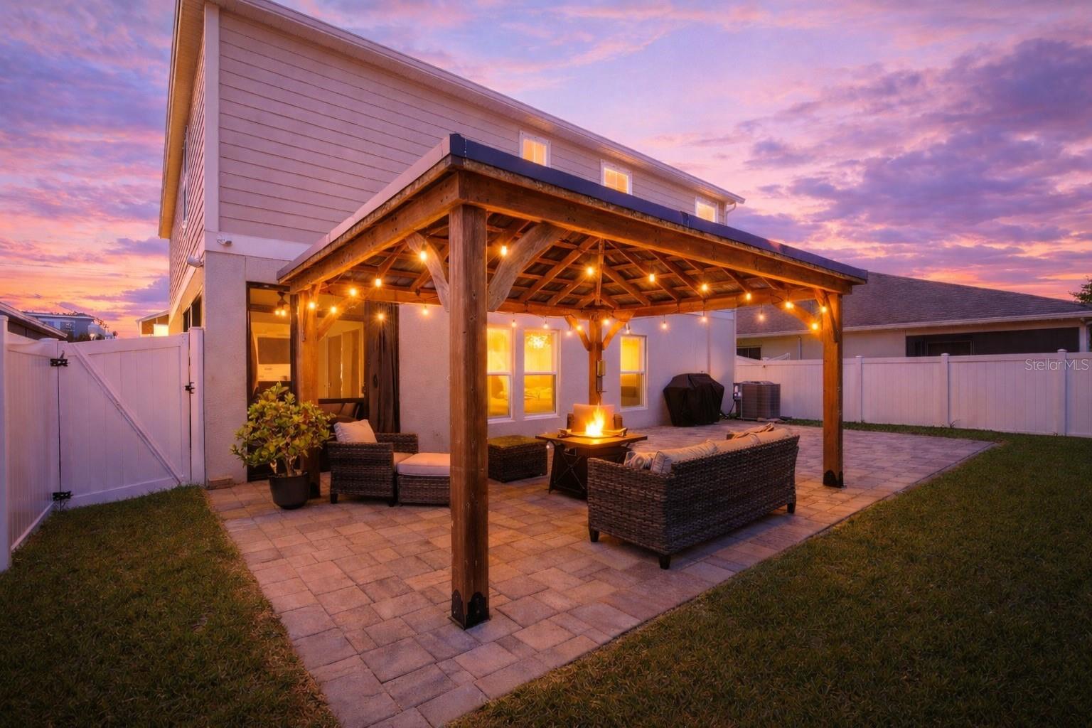 TRIPLE CRK PH 4 - Residential