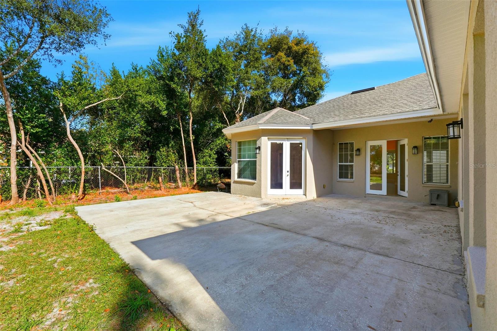 LAKE MARSHA SUB - Residential Lease