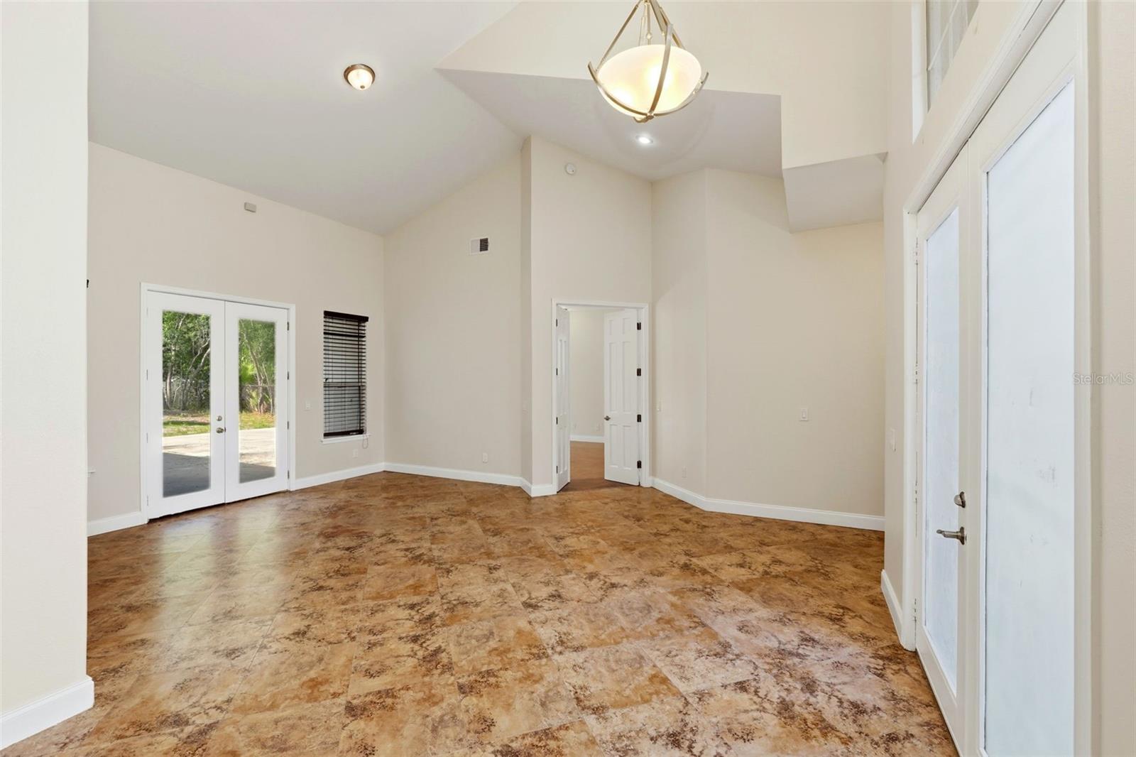 LAKE MARSHA SUB - Residential Lease