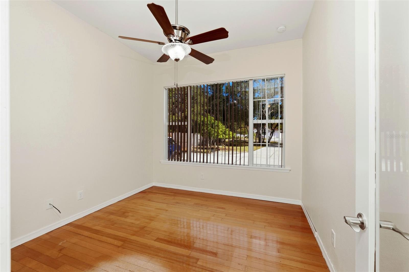 LAKE MARSHA SUB - Residential Lease