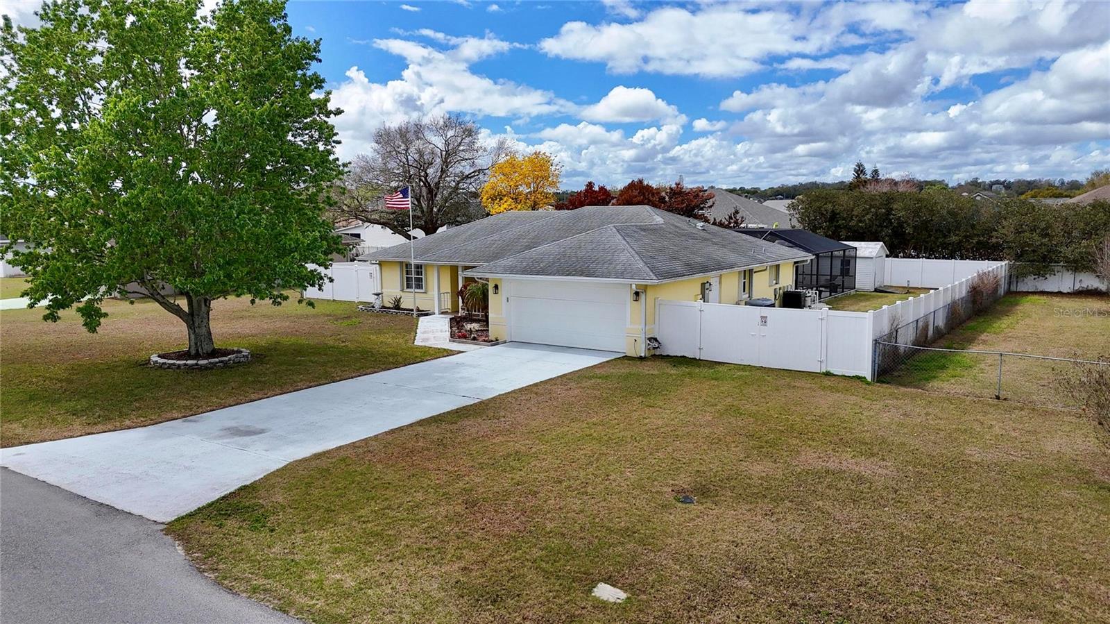 CLUBHOUSE LAKE ESTATES - Residential