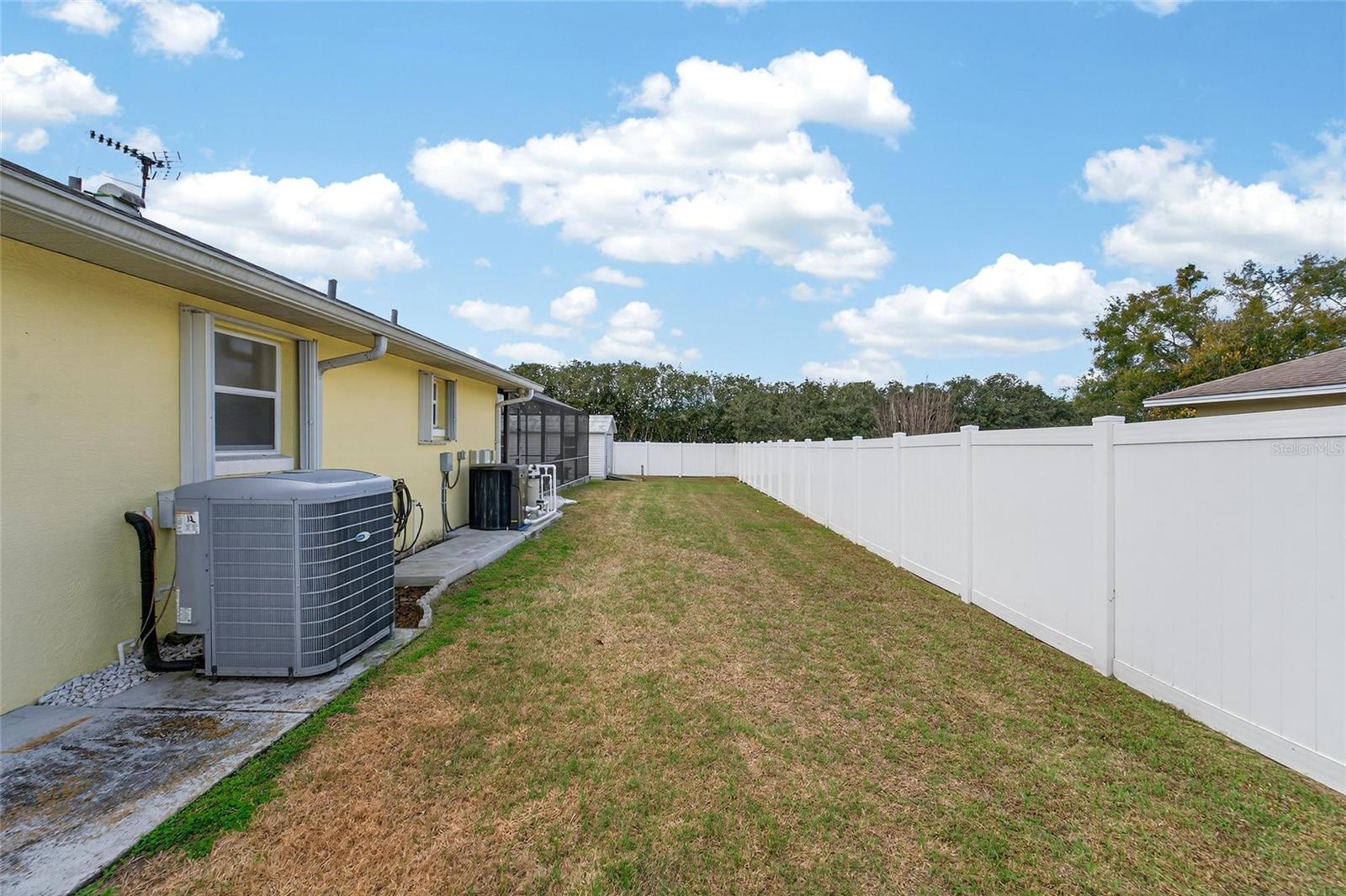 CLUBHOUSE LAKE ESTATES - Residential