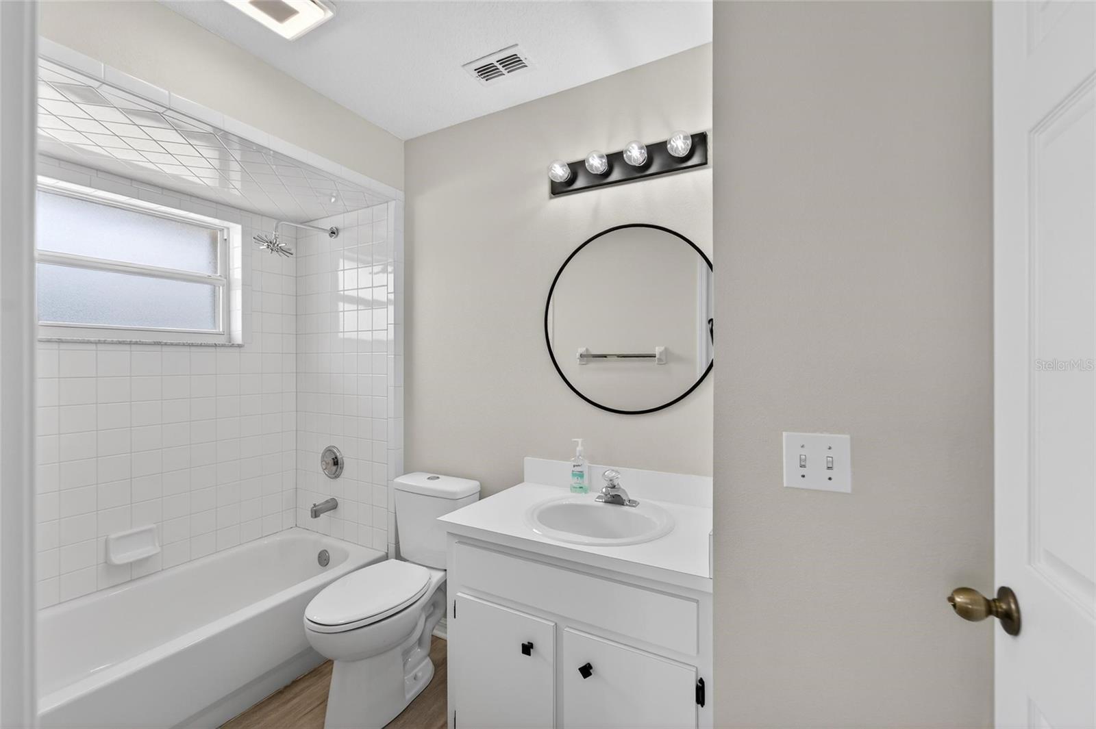 CLUBHOUSE LAKE ESTATES - Residential