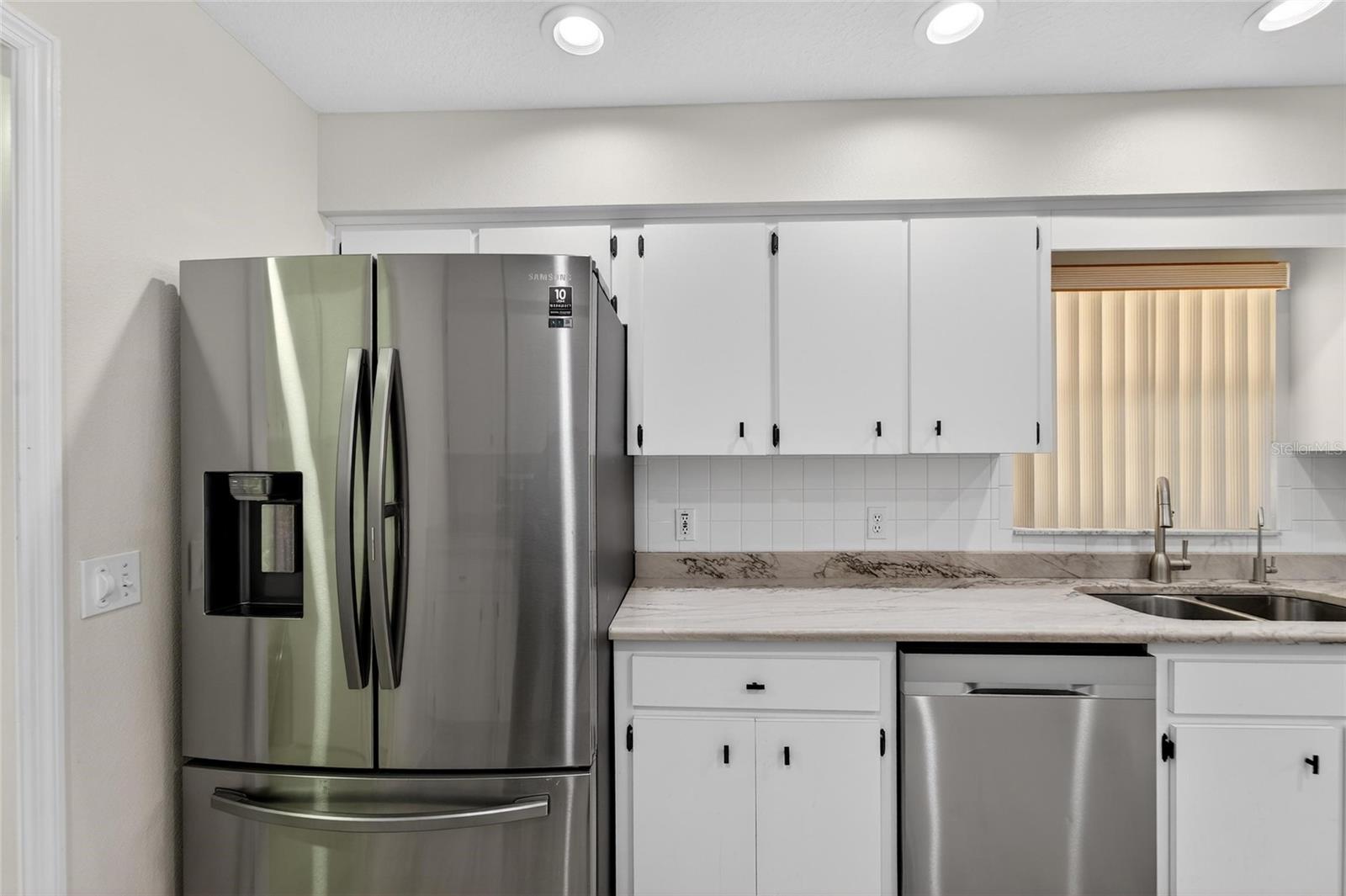 CLUBHOUSE LAKE ESTATES - Residential