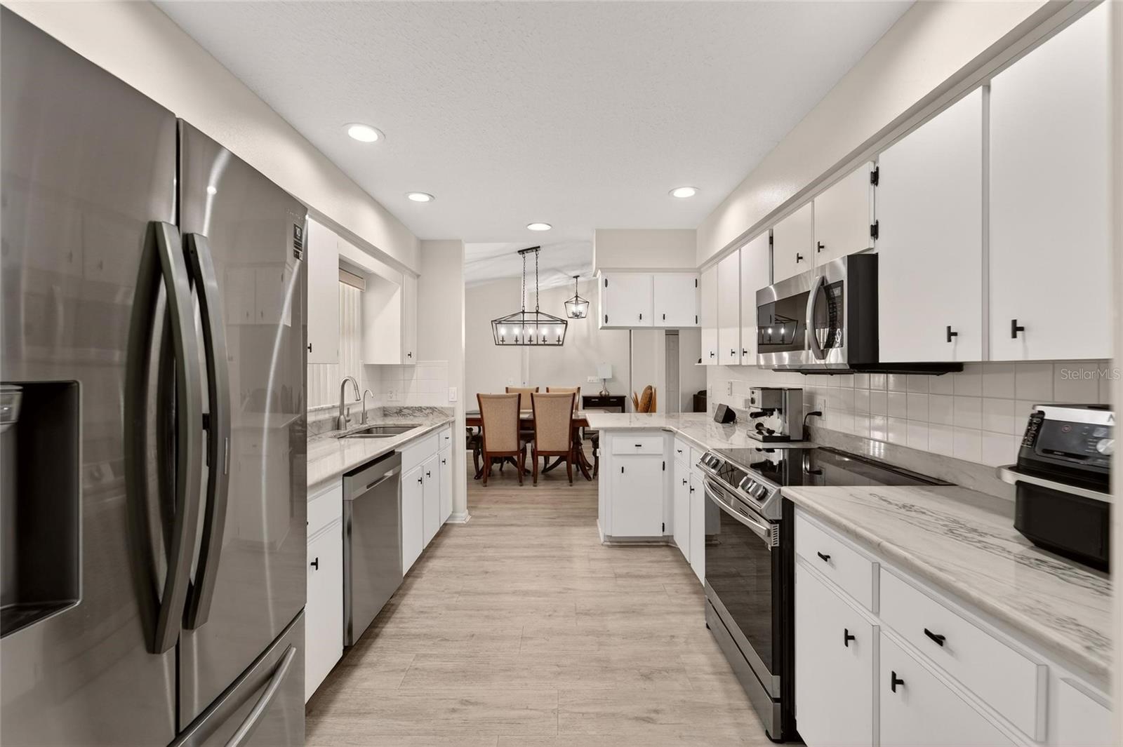 CLUBHOUSE LAKE ESTATES - Residential