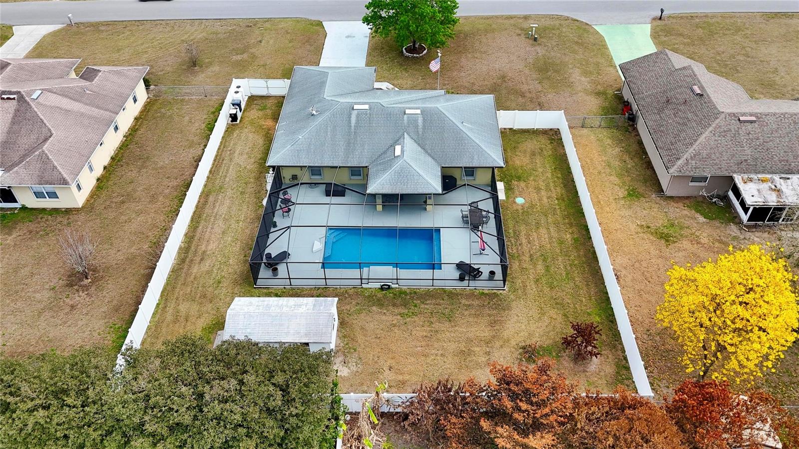 CLUBHOUSE LAKE ESTATES - Residential