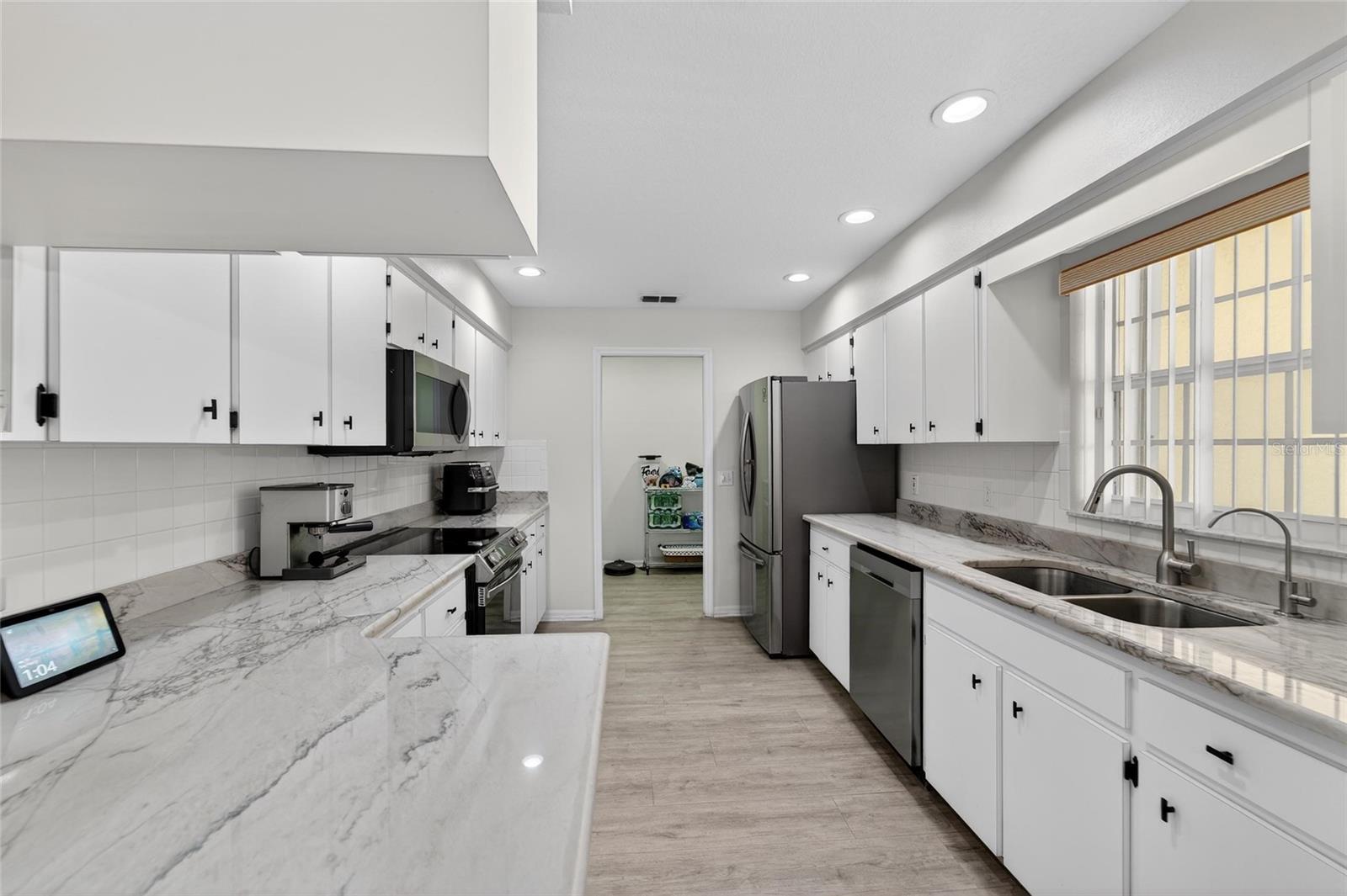 CLUBHOUSE LAKE ESTATES - Residential