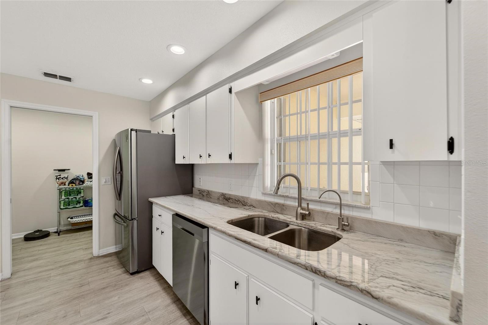 CLUBHOUSE LAKE ESTATES - Residential