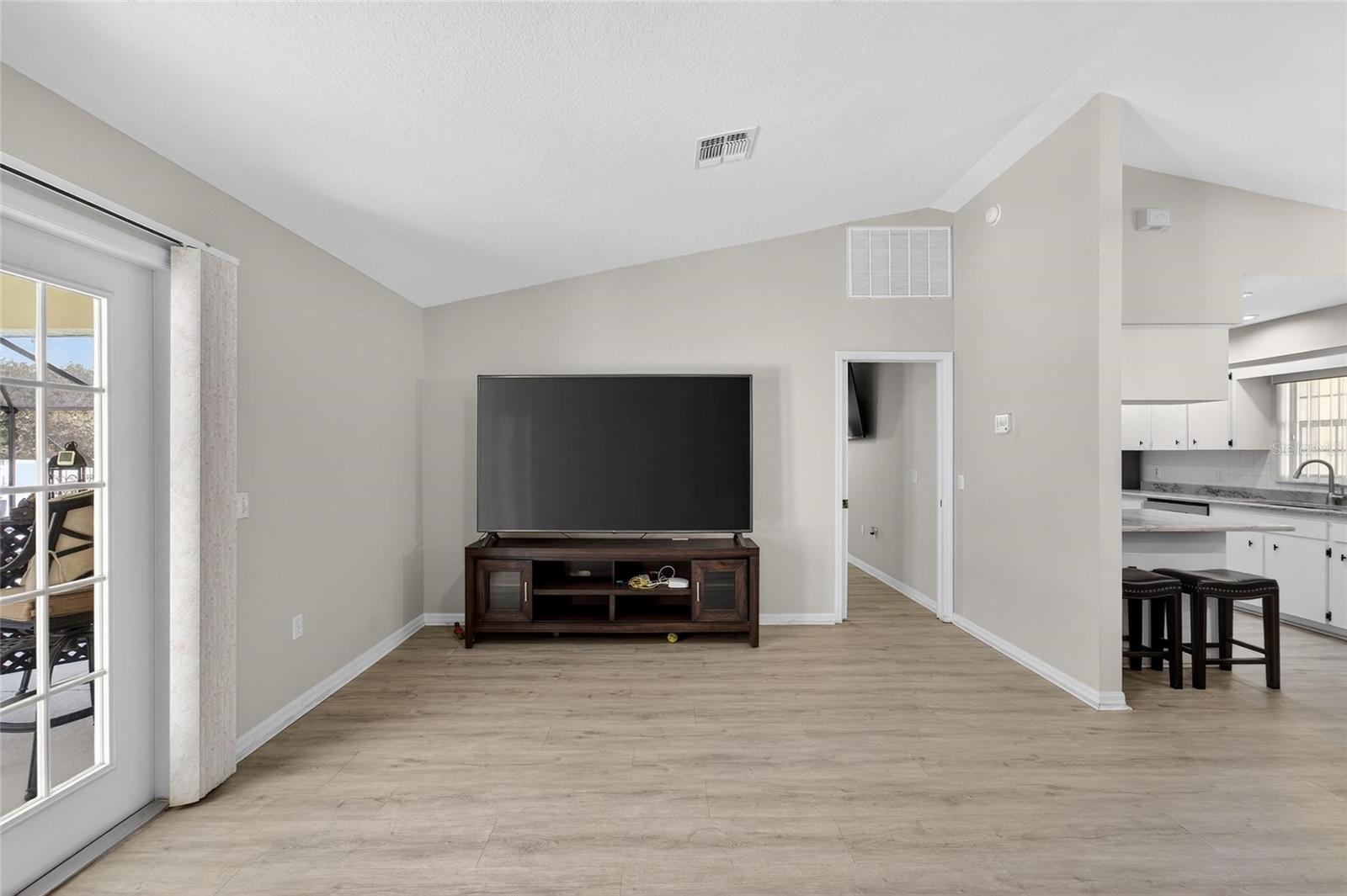 CLUBHOUSE LAKE ESTATES - Residential