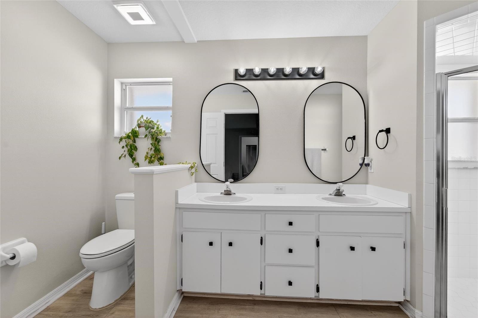 CLUBHOUSE LAKE ESTATES - Residential