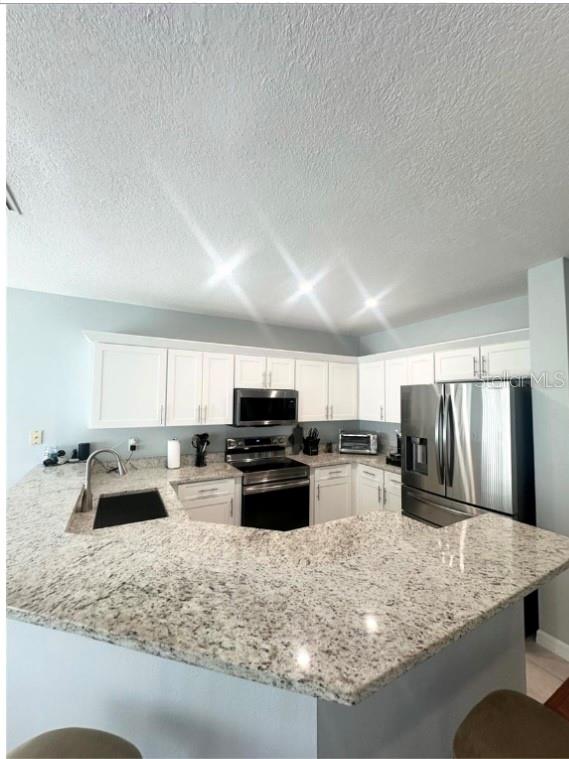 VILLAGES OF BLOOMINGDALE - PHA - Residential Lease