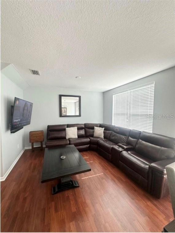 VILLAGES OF BLOOMINGDALE - PHA - Residential Lease