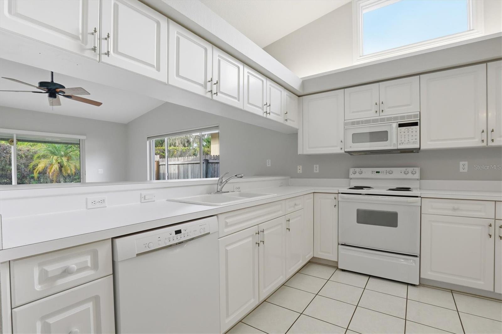 BAYWOOD VILLAGE SEC 5 - Residential