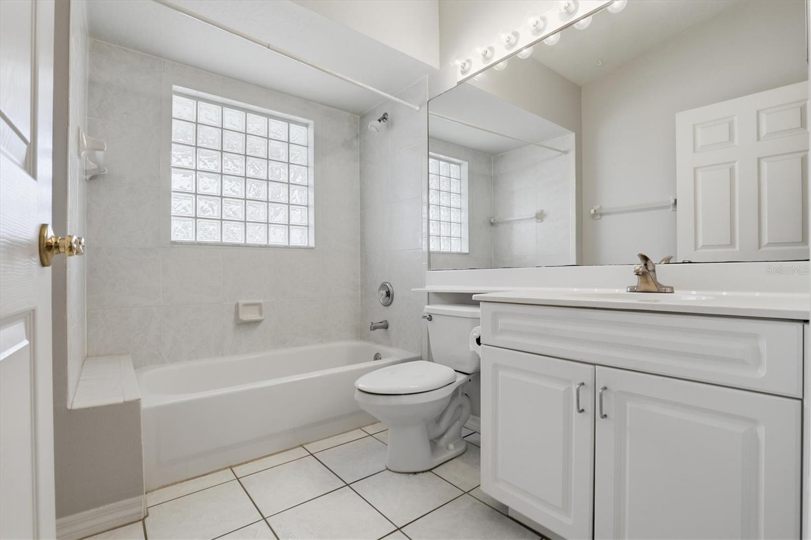 BAYWOOD VILLAGE SEC 5 - Residential