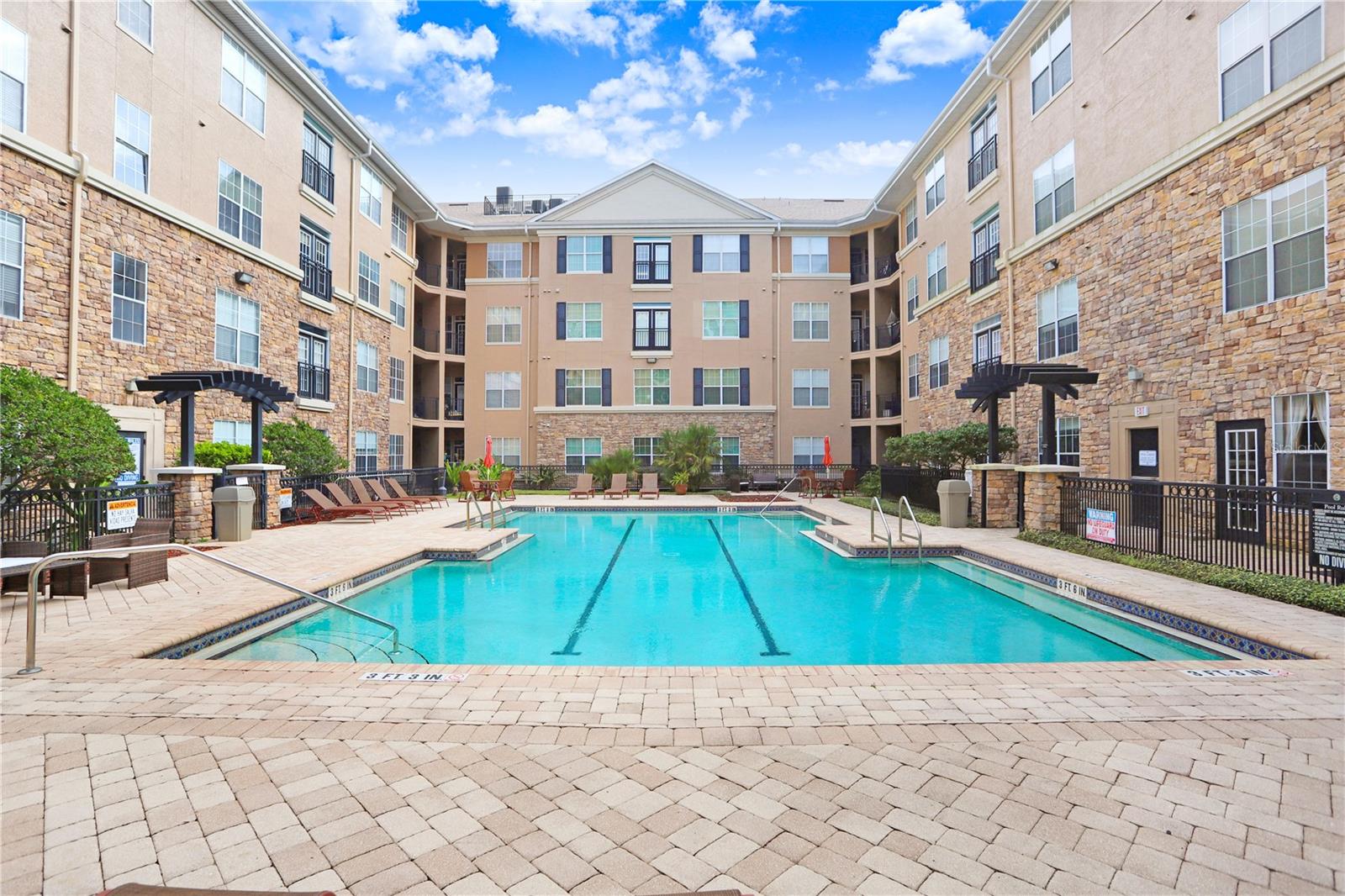 4221 W SPRUCE STREET 1429