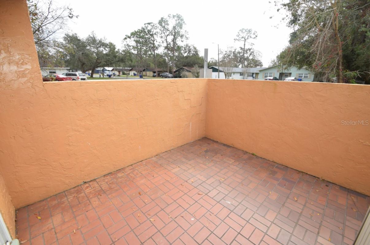 CASTLE SUB - Residential Lease