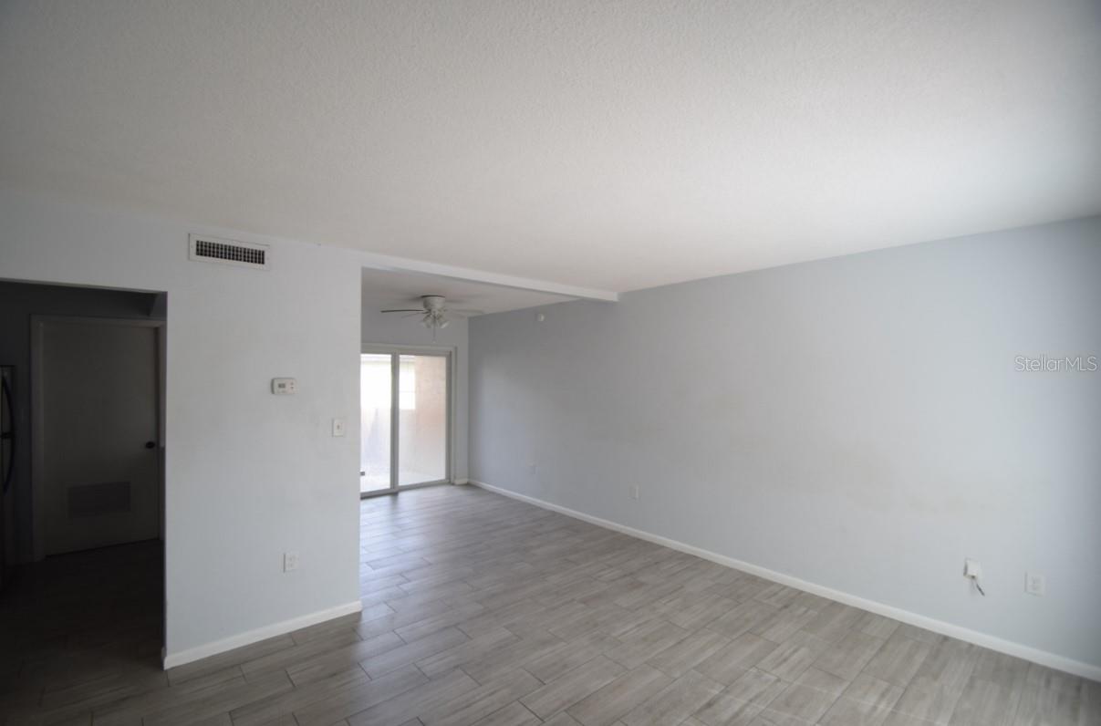 CASTLE SUB - Residential Lease