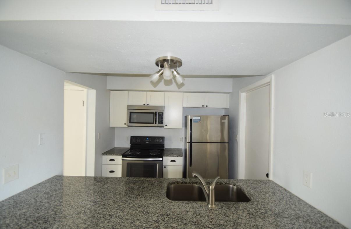 CASTLE SUB - Residential Lease