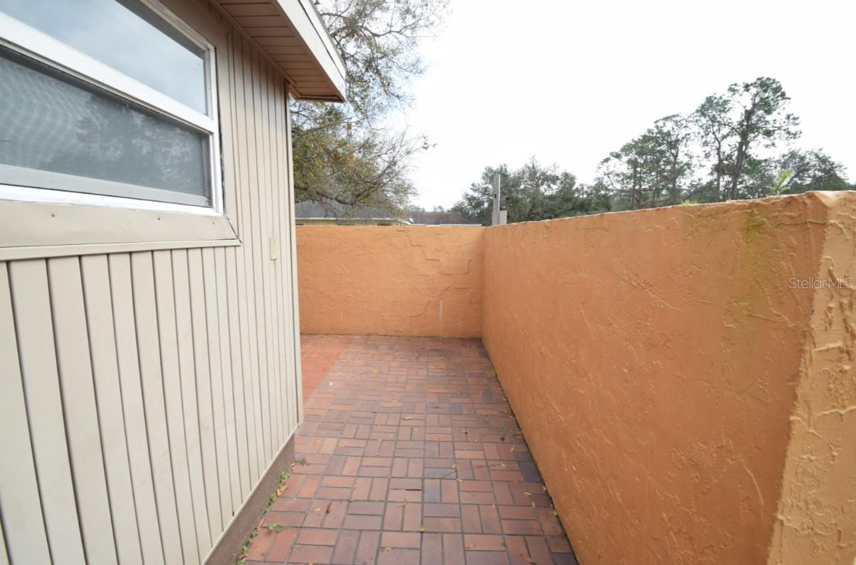 CASTLE SUB - Residential Lease