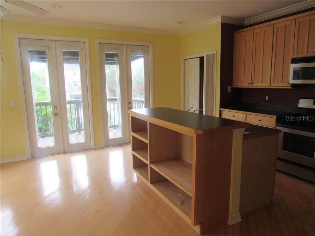 Photo of 2914 Bayshore Pointe Drive, Tampa, FL 33611 (MLS # TB8472141)