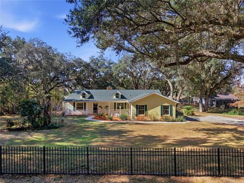 Photo of 10160 SW 136th Avenue, Dunnellon, FL 34432 (MLS # OM714220)