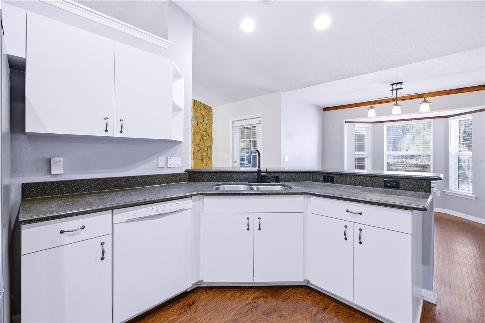 ROLLING RANCH ESTATE - Residential