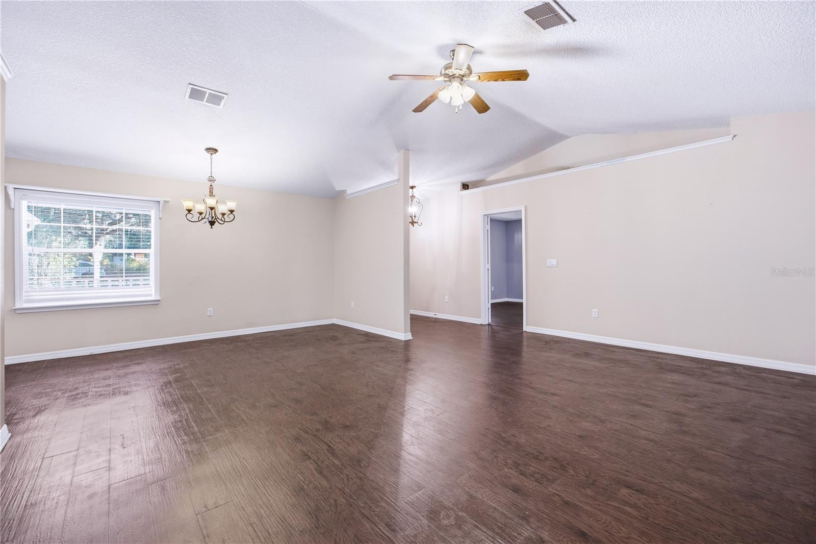 ROLLING RANCH ESTATE - Residential