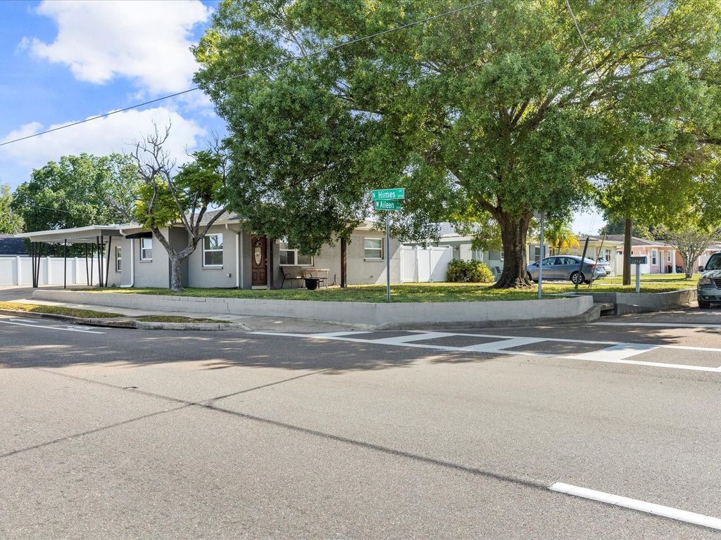 Photo of 3423 W Aileen Street, Tampa, FL 33607 (MLS # TB8475553)