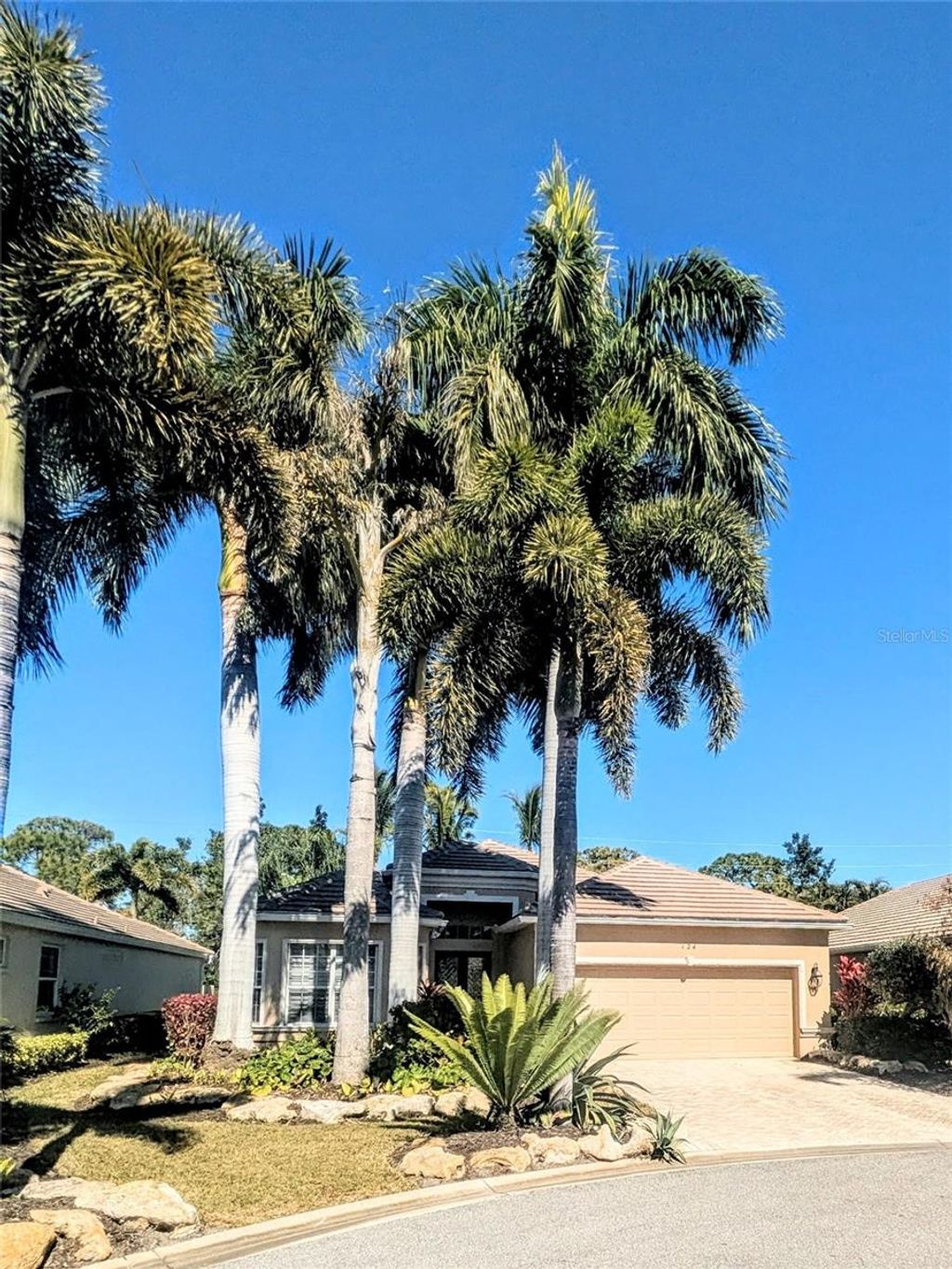 Photo of 124 Turquoise Lane, Osprey, FL 34229 (MLS # A4682290)