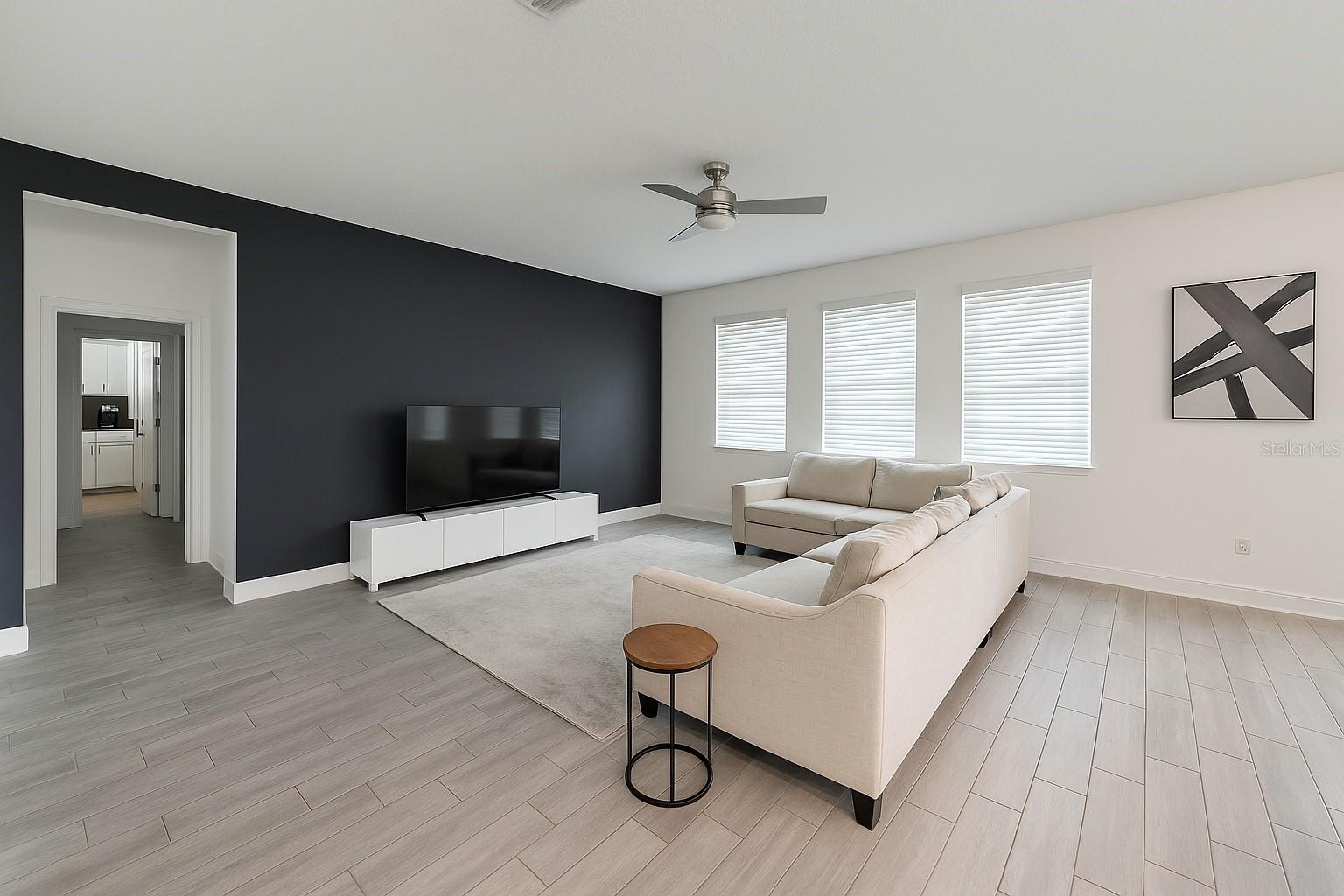 ARDEN PARK NORTH PH 5 - Residential Lease