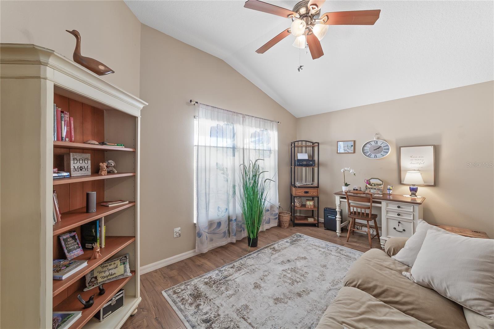 MARION PHILLIPS VILLAS - Residential