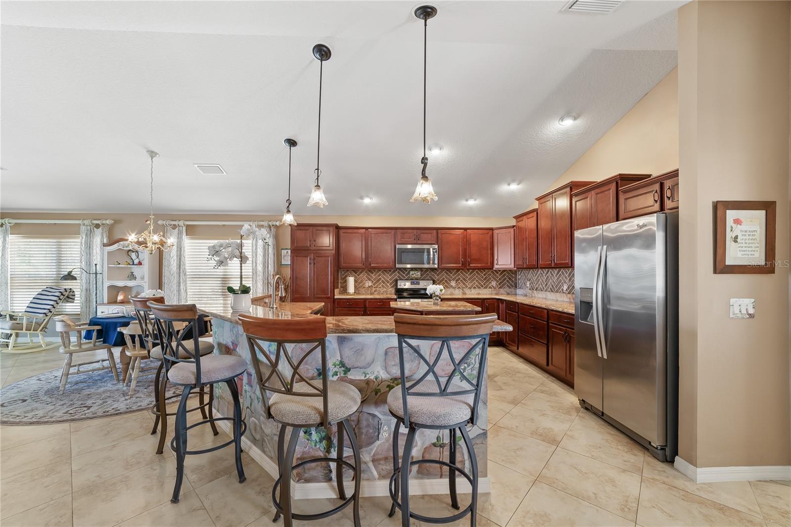 MARION PHILLIPS VILLAS - Residential