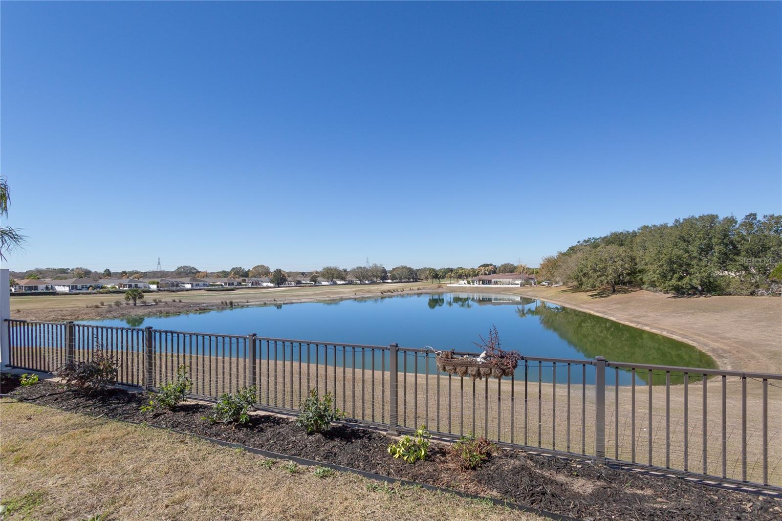 MARION PHILLIPS VILLAS - Residential