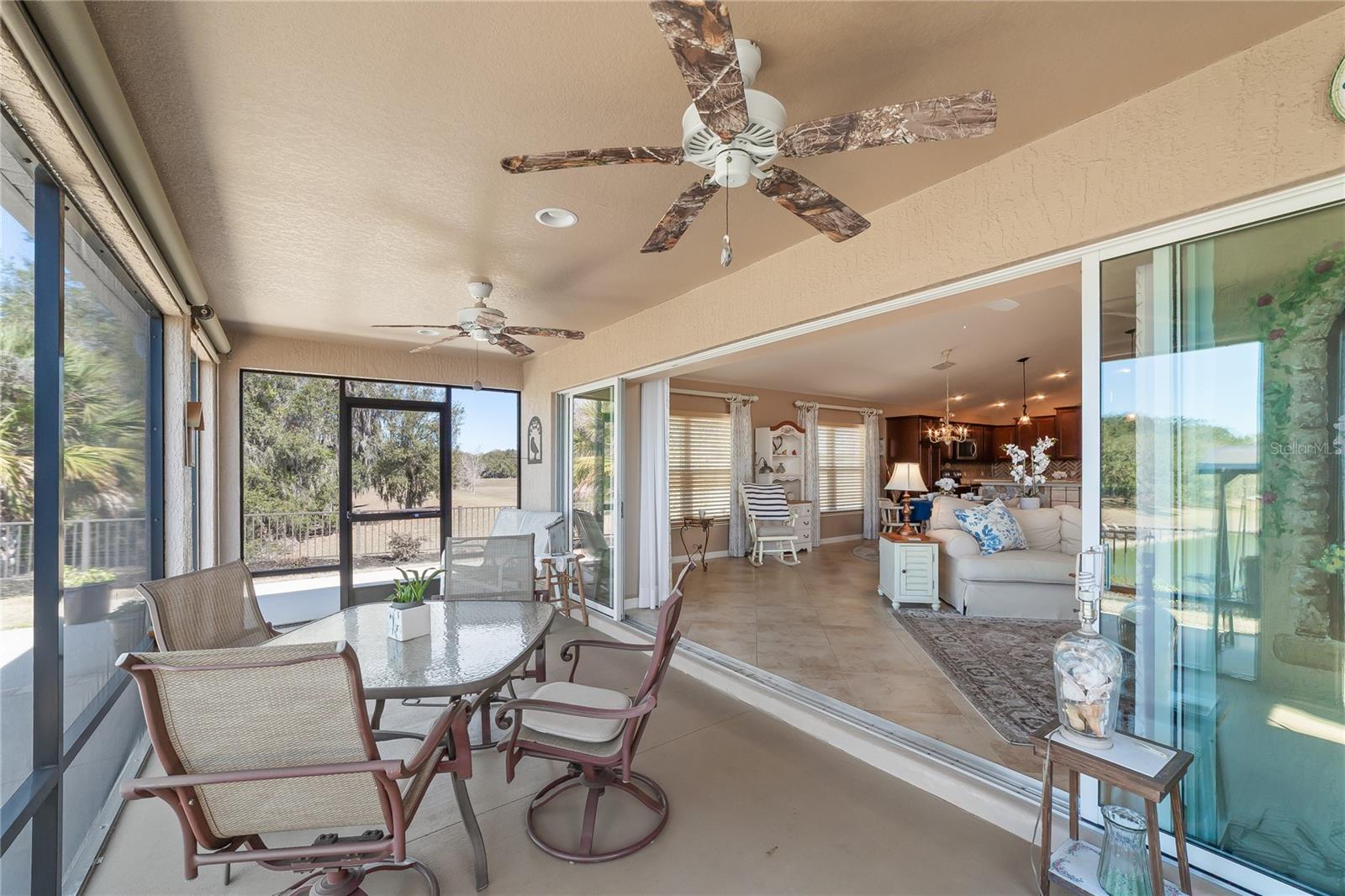 MARION PHILLIPS VILLAS - Residential